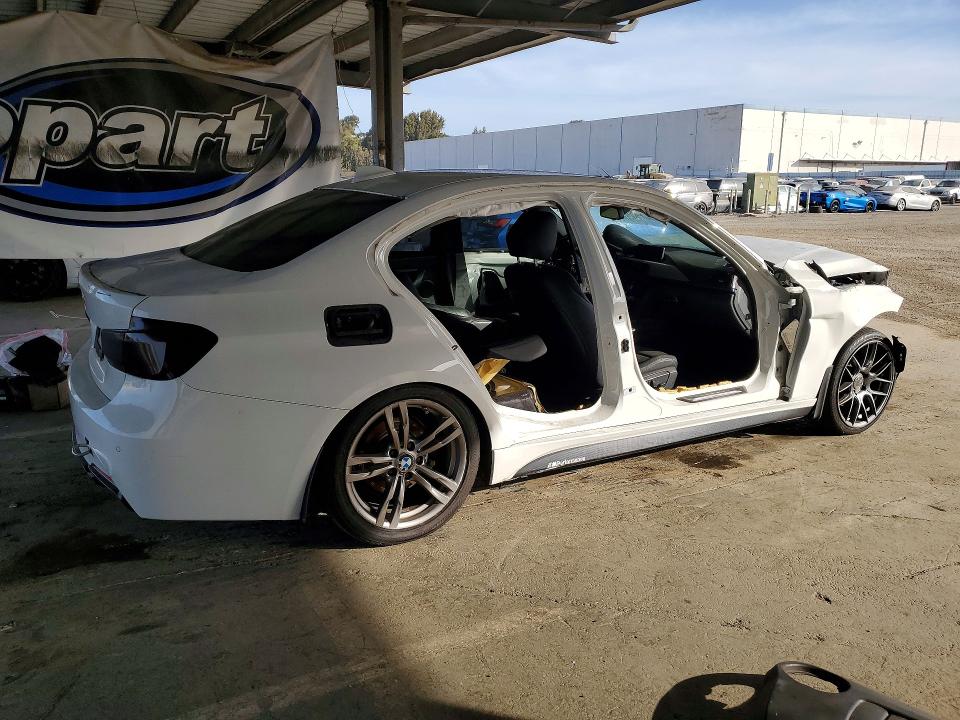 2013 BMW 3 series VIN WBA3C1C5XDF440003 COPART salvage auction — VANDALISM, CA - DIS/DLR/EXP APP FOR DUP SALVAG, sold $200 on 2026-07-07 (photo 3)