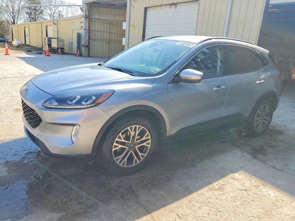 2021 Ford Escape VIN 1FMCU9H62MUB20262 COPART salvage auction — MINOR DENT/SCRATCHES, NC - DEALER ONLY CLEAN TITLE, sold $3,750 on 2026-07-07 (photo 1)