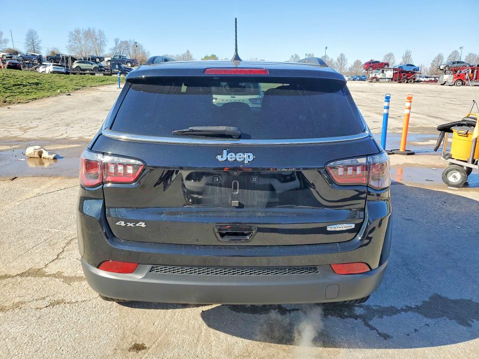 2023 Jeep Compass VIN 3C4NJDBN6PT500874 COPART salvage auction — MINOR DENT/SCRATCHES, Mo - Certificate Of Title, sold $16,400 on 2026-07-02 (photo 6)