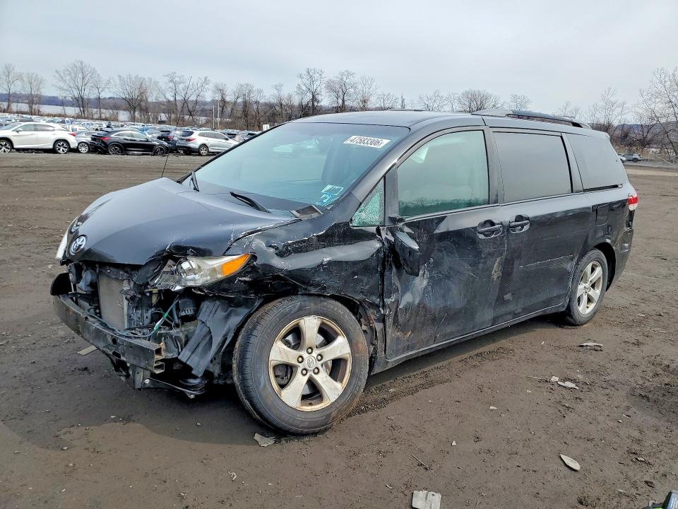 2014 Toyota VIN 5TDKK3DC5ES432032 COPART salvage auction — FRONT END, Salvage Title, sold $925 on 2026-07-09 (photo 1)