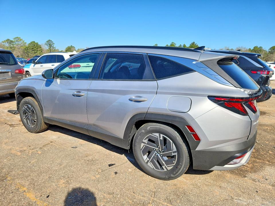 2025 Hyundai Tucson VIN KM8JBDD14SU373378 COPART salvage auction — REAR END, MO - JUNKING CERTIFICATE, sold $10,200 on 2026-07-27 (photo 2)