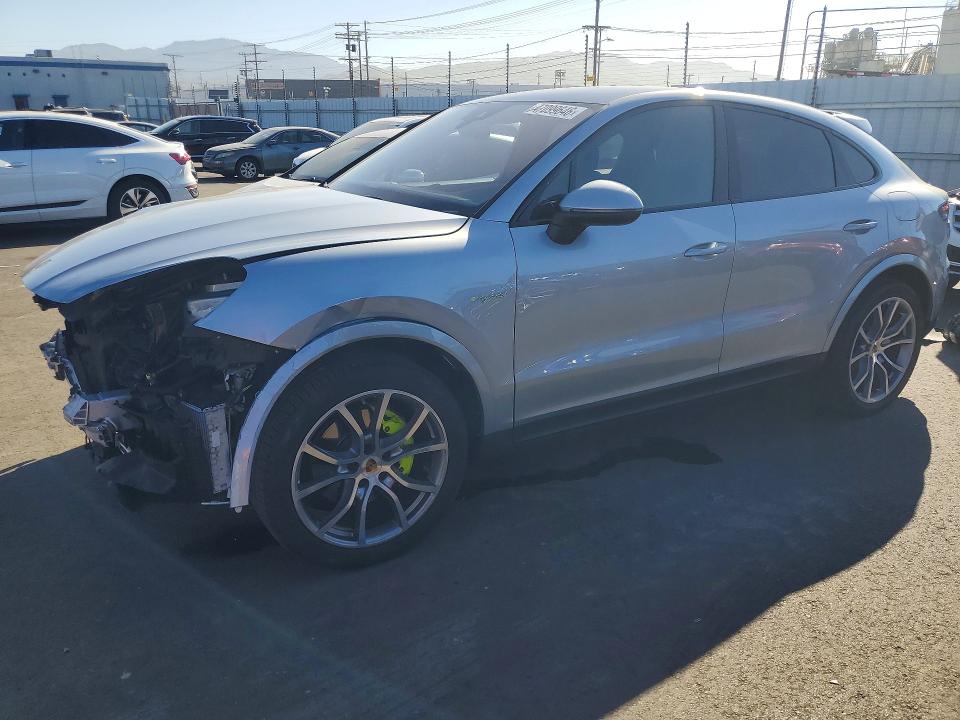 2022 Porsche Cayenne VIN WP1BE2AY8NDA51058 COPART salvage auction — Front End, CA - SALVAGE CERTIFICATE (P), sold $37,000 on 2026-04-21 (photo 1)
