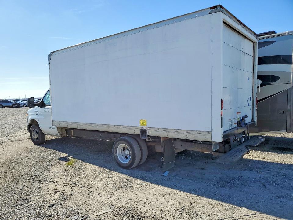 2015 Ford Econoline VIN 1FDWE3FL8FDA25689 COPART salvage auction — ROOF, Tx - Certificate Of Title (P), sold $5,000 on 2026-07-06 (photo 2)