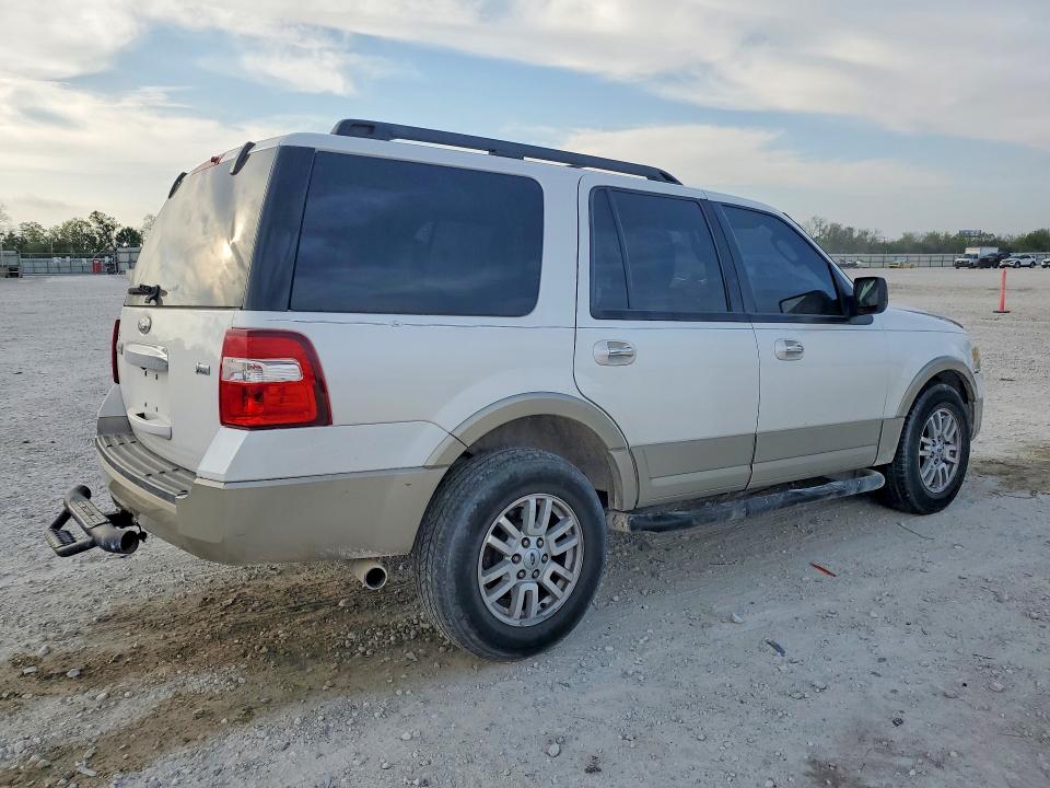 2010 Ford Expedition VIN 1FMJU1H59AEB64040 COPART salvage auction — FRONT END, Tx - Bonded Title - Salvage, sold $700 on 2026-07-02 (photo 3)