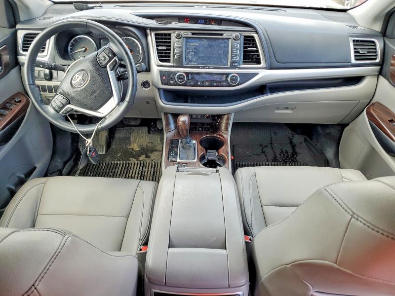 2018 Toyota Highlander VIN 5TDJZRFH3JS530134 COPART salvage auction — FRONT END, Salvage Title, sold $5,500 on 2026-07-15 (photo 8)