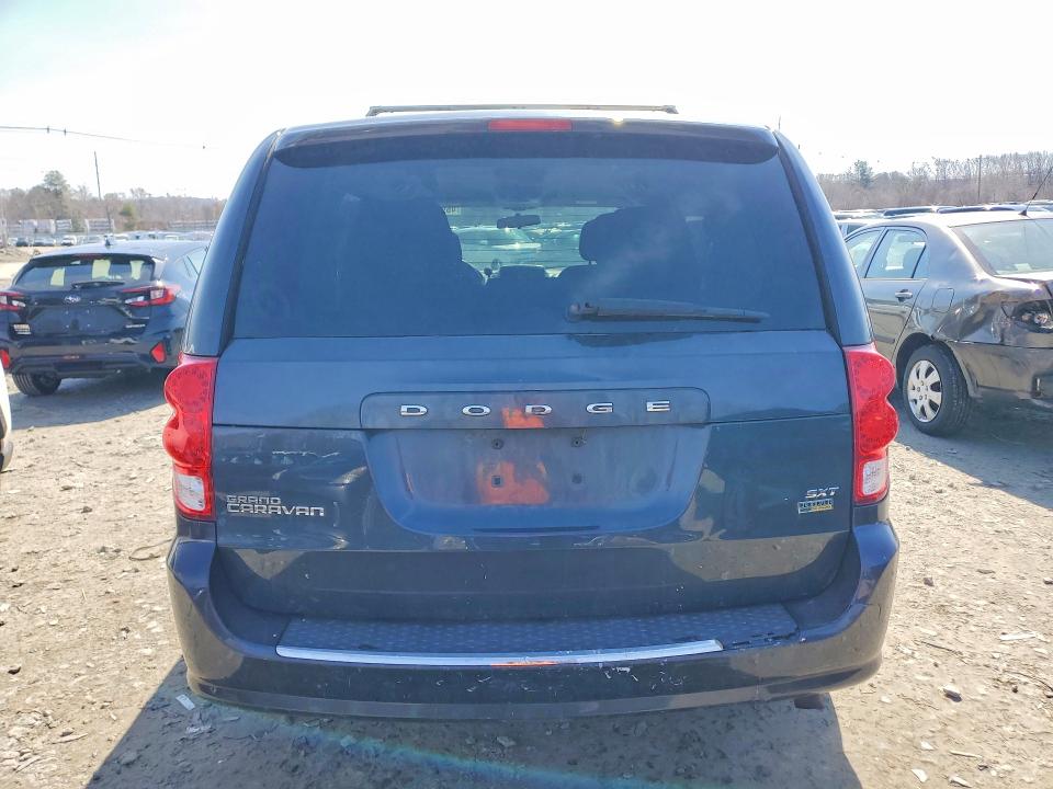 2014 Dodge Caravan VIN 2C4RDGCG6ER263331 COPART salvage auction — FRONT END, Ma - Certificate Of Title, sold $750 on 2026-07-23 (photo 6)