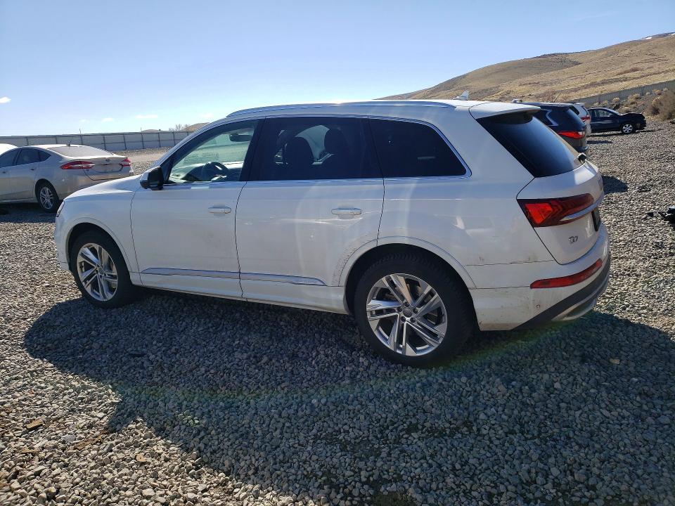 2020 Audi Q7 VIN WA1LXAF71LD003077 COPART salvage auction — MINOR DENT/SCRATCHES, CA - CERTIFICATE OF TITLE, sold $10,100 on 2026-07-30 (photo 2)