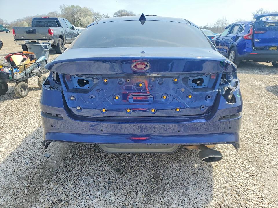 2019 Kia Optima VIN 5XXGT4L31KG310937 COPART salvage auction — REAR END, Md - Cert Of Salvage > 75% Damage, sold $1,900 on 2026-07-14 (photo 6)