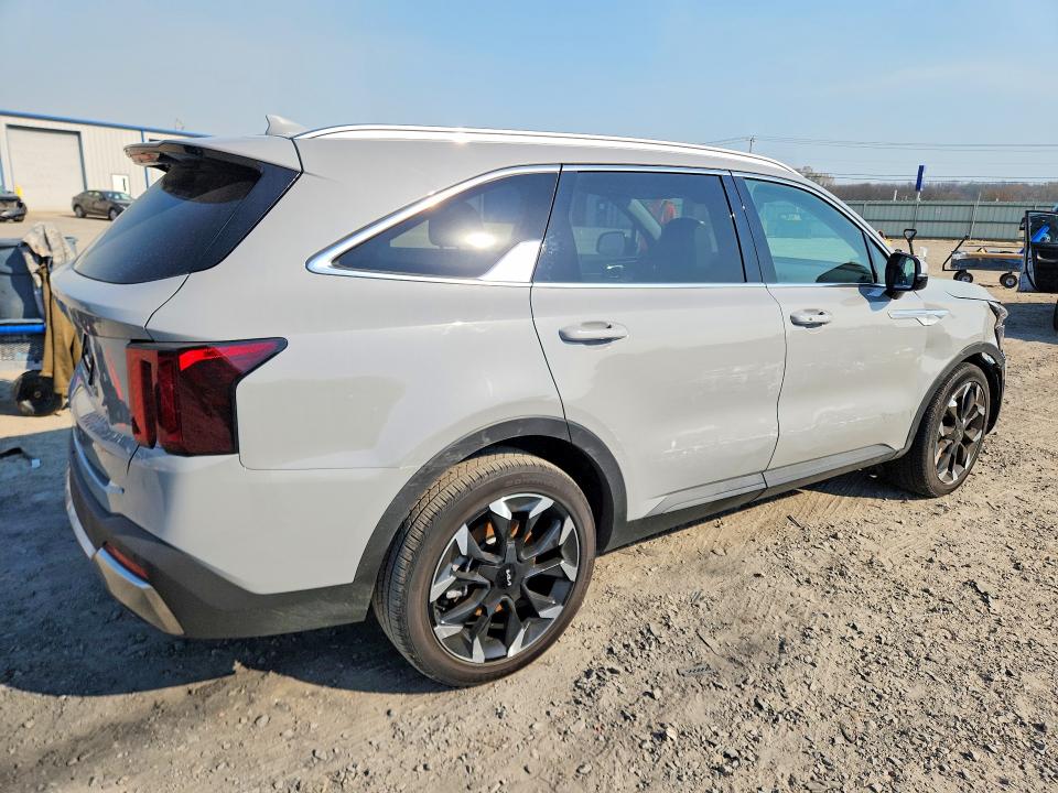2026 Kia Sorento VIN 5XYRH4JF8TG420033 COPART salvage auction — REAR END, Id - Salvage Certificate Of Title, sold $12,800 on 2026-07-15 (photo 3)