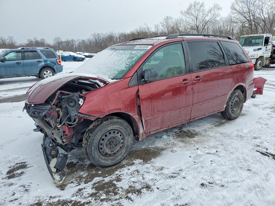 2010 Toyota Sienna VIN 5TDKK4CC1AS299027 COPART salvage auction — FRONT END, Il - Certificate Of Title, sold $1,350 on 2026-07-02 (photo 1)