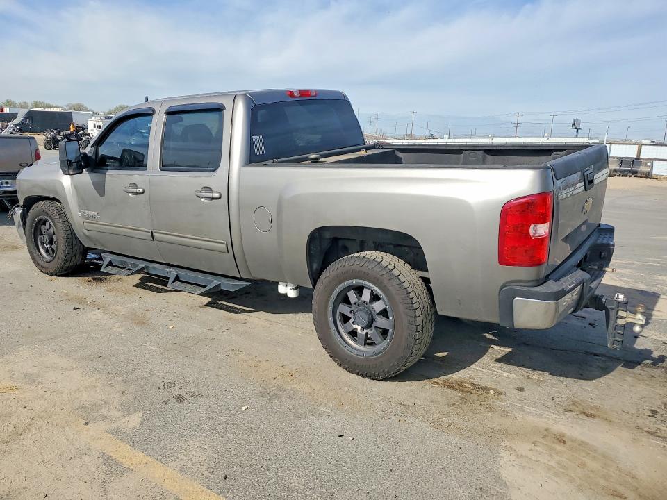 2009 Chevrolet Silverado 2500 VIN 1GCHK63699F175843 COPART salvage auction — FRONT END, Id - Salvage Certificate Of Title, sold $3,400 on 2026-07-02 (photo 2)