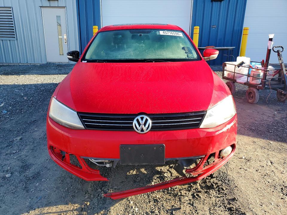 2014 Volkswagen Jetta VIN 3VWLL7AJ3EM351605 COPART salvage auction — FRONT END, Pe - Veh Permit -  Non-Repairable, sold $950 on 2026-07-09 (photo 5)