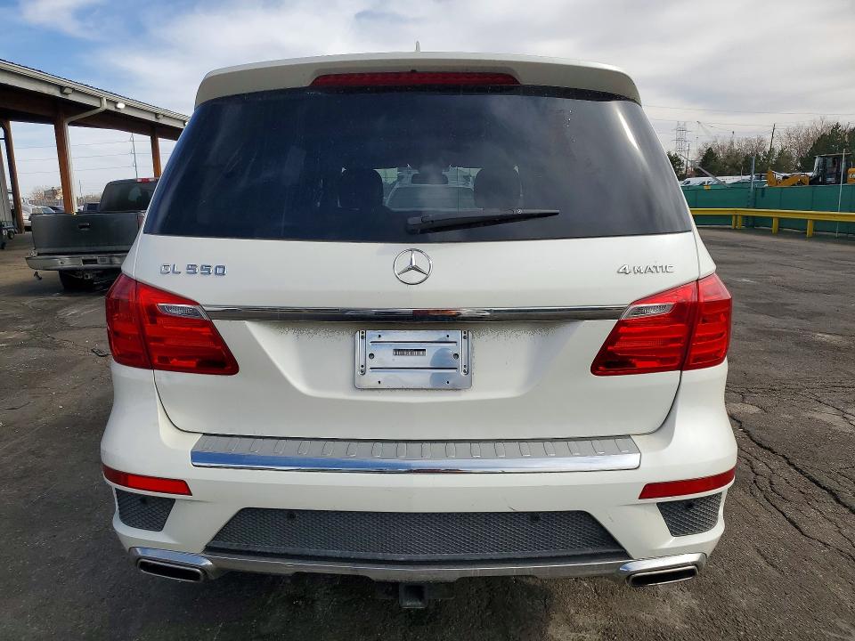 2015 Mercedes-benz Gl-class VIN 4JGDF7DE1FA451869 COPART salvage auction — MINOR DENT/SCRATCHES, Fl - Dis/Dlr/Exp Only Clean Title, sold $1,800 on 2026-07-09 (photo 6)