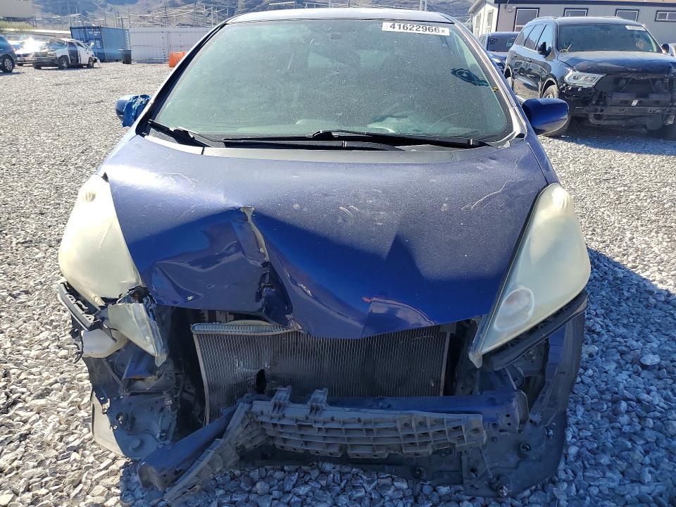 2009 Honda Fit VIN JHMGE876X9S007529 COPART salvage auction — FRONT END, CA - CERTIFICATE OF TITLE, sold $800 on 2026-07-27 (photo 5)