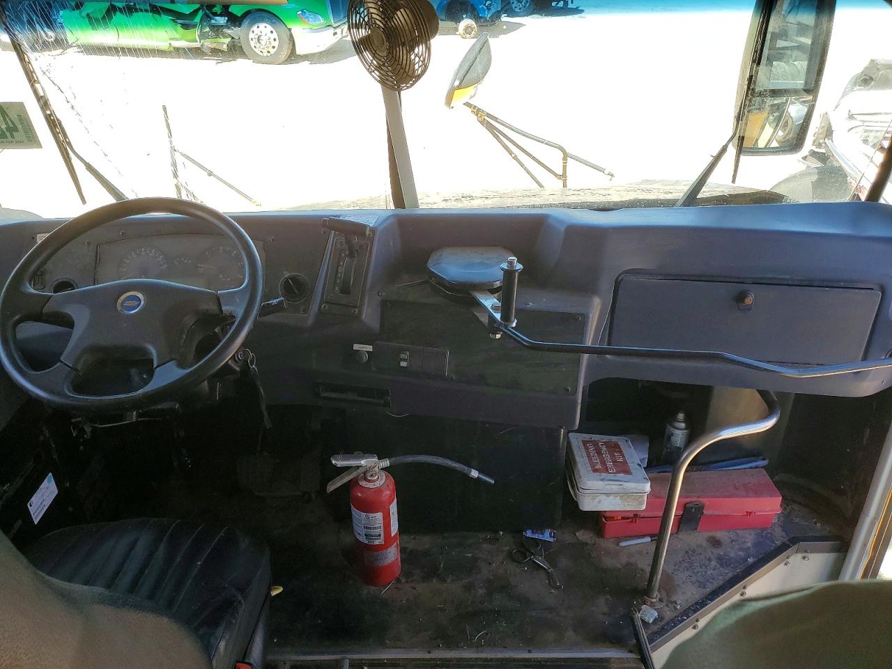 2015 Blubird School bus / transit bus VIN 1BAKCCPH2FF307957 COPART salvage auction — Front End, TX - SALVAGE VEHICLE TITLE, sold $3,475 on 2026-05-08 (photo 8)