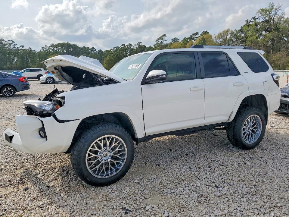 2019 Toyota 4runner VIN JTEZU5JR6K5197005 COPART salvage auction — FRONT END, Tx - Certificate Of Title, sold $875 on 2026-07-28 (photo 1)