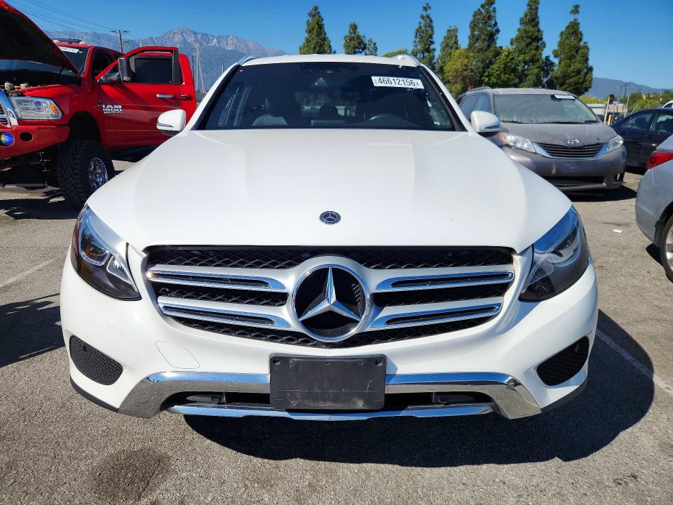 2019 Mercedes-benz Glc class VIN WDC0G4JB0KF641663 COPART salvage auction — NORMAL WEAR, Ca - Dis/Dlr/Exp Only Clean Title (P), sold $7,000 on 2026-07-17 (photo 5)