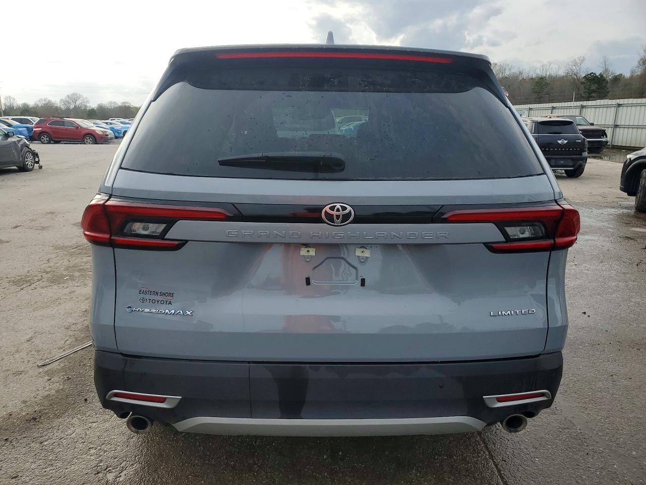 2025 Toyota Highlander VIN 5TDADAB50SS011068 COPART salvage auction — Front End, AL - CERT OF TITLE-SALVAGE TITLE, sold $18,300 on 2026-07-09 (photo 6)