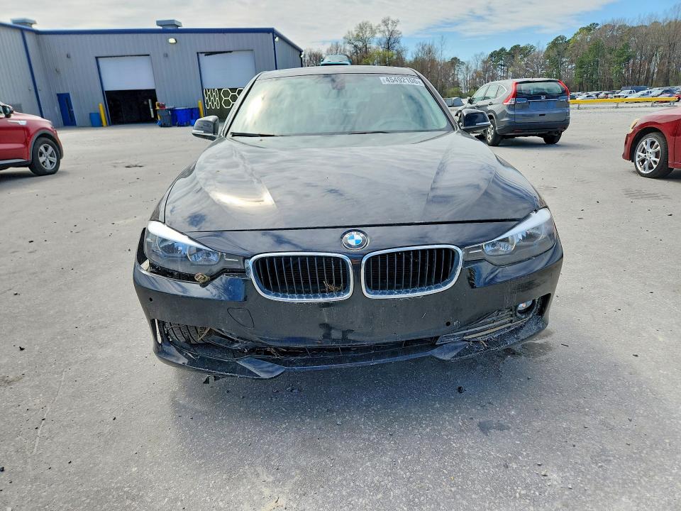 2015 BMW 3er VIN WBA3B1C54FK138624 COPART salvage auction — FRONT END, NC - SALVAGE CERTIFICATE OF TITLE, sold $2,150 on 2026-07-30 (photo 5)