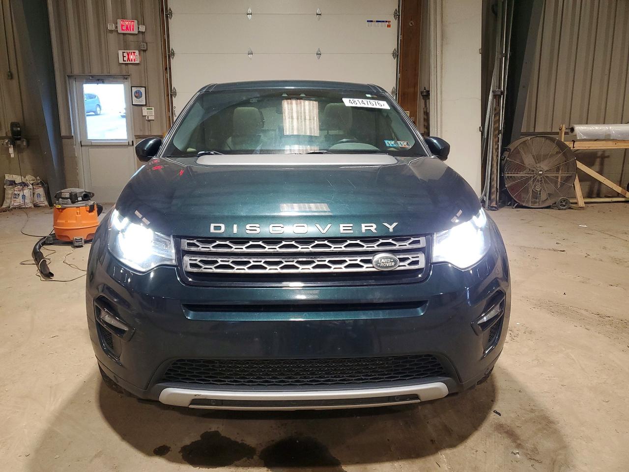 2016 Land Rover Discovery Sport VIN SALCR2BG2GH552886 COPART salvage auction — Minor Dent/Scratches, PA - CERT OF TITLE, sold $2,000 on 2026-04-08 (photo 5)