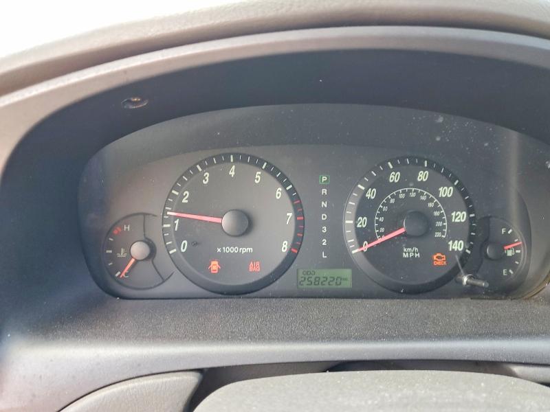 2005 Hyundai Elantra VIN KMHDN46D95U149264 COPART salvage auction — FRONT END, Tx - Salvage Vehicle Title, sold $200 on 2026-07-24 (photo 9)