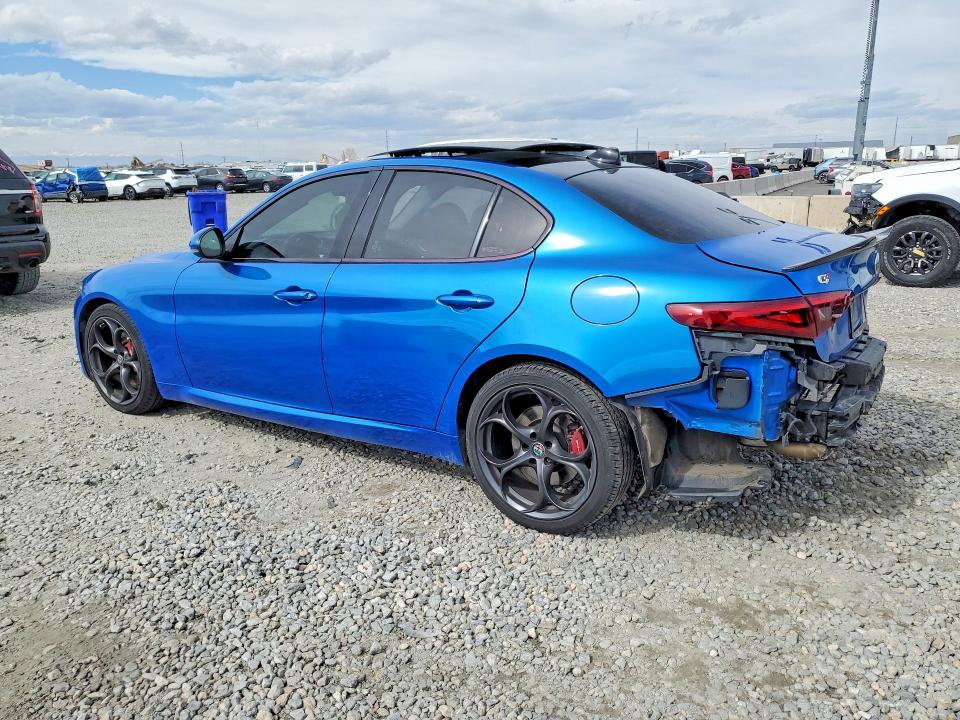 2018 Alfa romeo Giulia VIN ZARFAEEN9J7589847 COPART salvage auction — REAR END, Salvage Title, sold $8,500 on 2026-08-13 (photo 2)