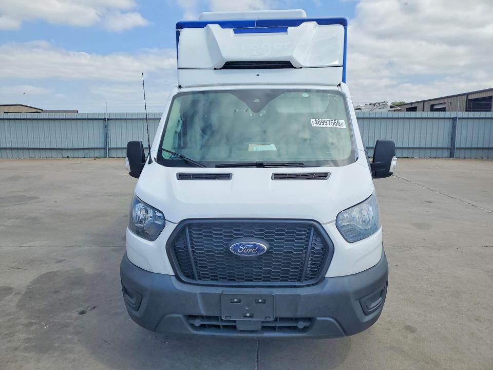 2021 Ford Transit VIN 1FDBW5Z82MKA96393 COPART salvage auction — NORMAL WEAR, Tx - Certificate Of Title, sold $16,000 on 2026-07-30 (photo 5)