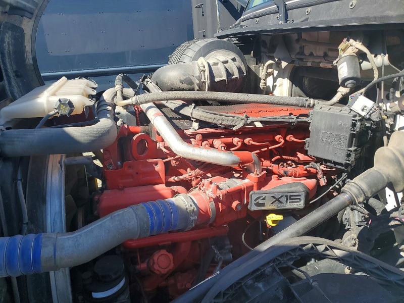 2018 Volvo Vnl VIN 4V4N39TG7JN988235 COPART salvage auction — MECHANICAL, In - Dealer Only Clean Title, sold $5,000 on 2026-07-08 (photo 7)