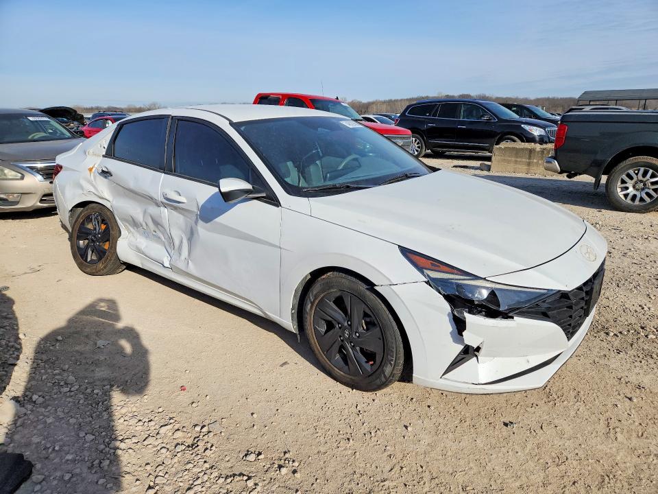 2021 Hyundai Elantra VIN 5NPLM4AG8MH009459 COPART salvage auction — SIDE, Salvage Title, sold $2,450 on 2026-07-23 (photo 4)