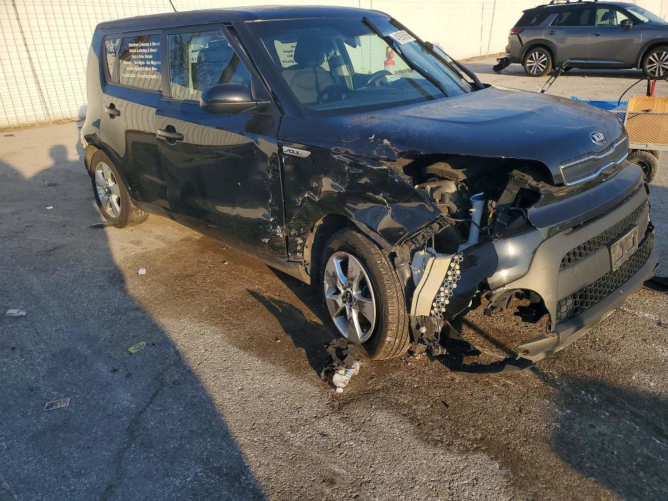 2017 Kia Soul VIN KNDJN2A26H7475575 COPART salvage auction — FRONT END, Mo - Salvage Certificate Of Title, sold $425 on 2026-07-10 (photo 4)