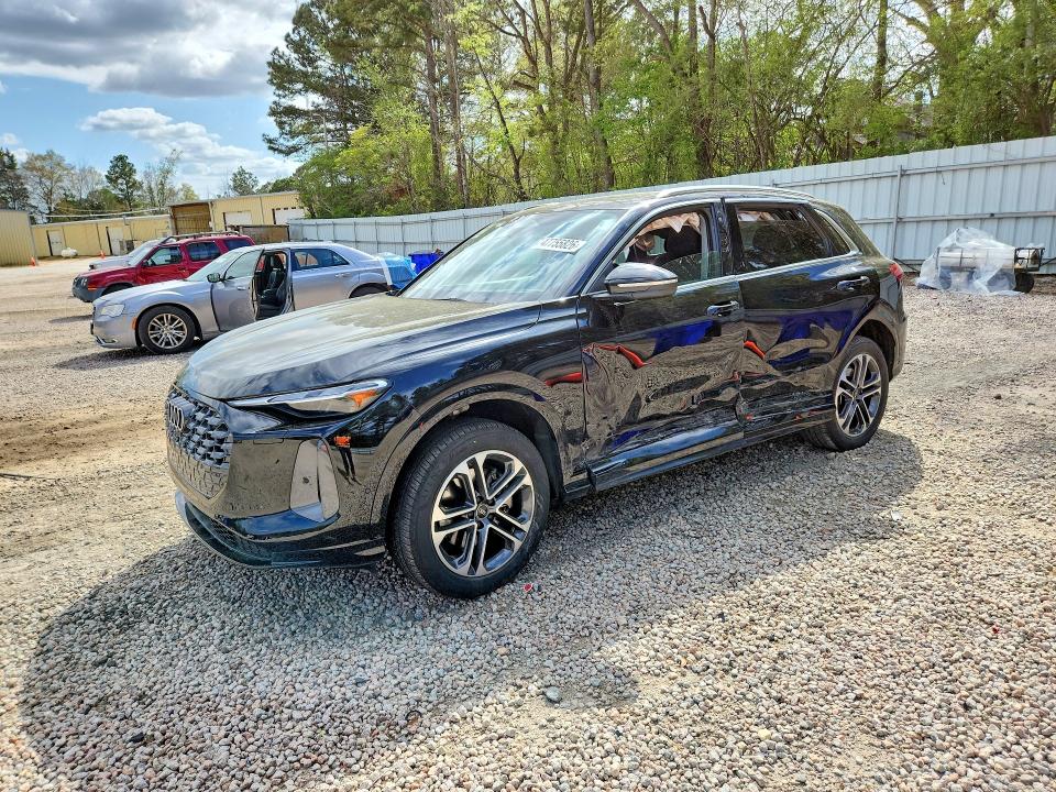 2025 Audi Q5 VIN WA11AAGU2S2026424 — COPART salvage auction photo