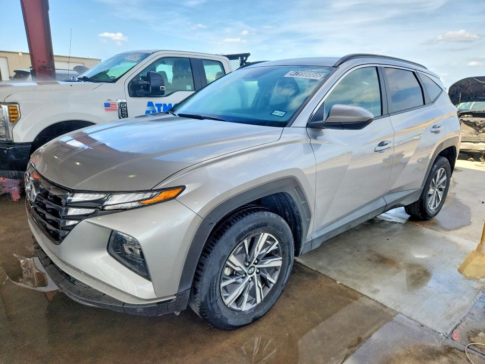 2024 Hyundai Tucson hybrid VIN KM8JBCD12RU195247 COPART salvage auction — FRONT END, TX - CERTIFICATE OF TITLE, sold $17,200 on 2026-07-09 (photo 1)