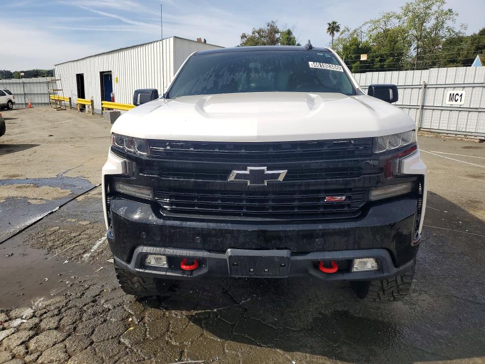 2021 Chevrolet Silverado 1500 VIN 1GCPYFED3MZ308299 COPART salvage auction — MINOR DENT/SCRATCHES, CA - CERTIFICATE OF TITLE, sold $25,500 on 2026-07-02 (photo 5)