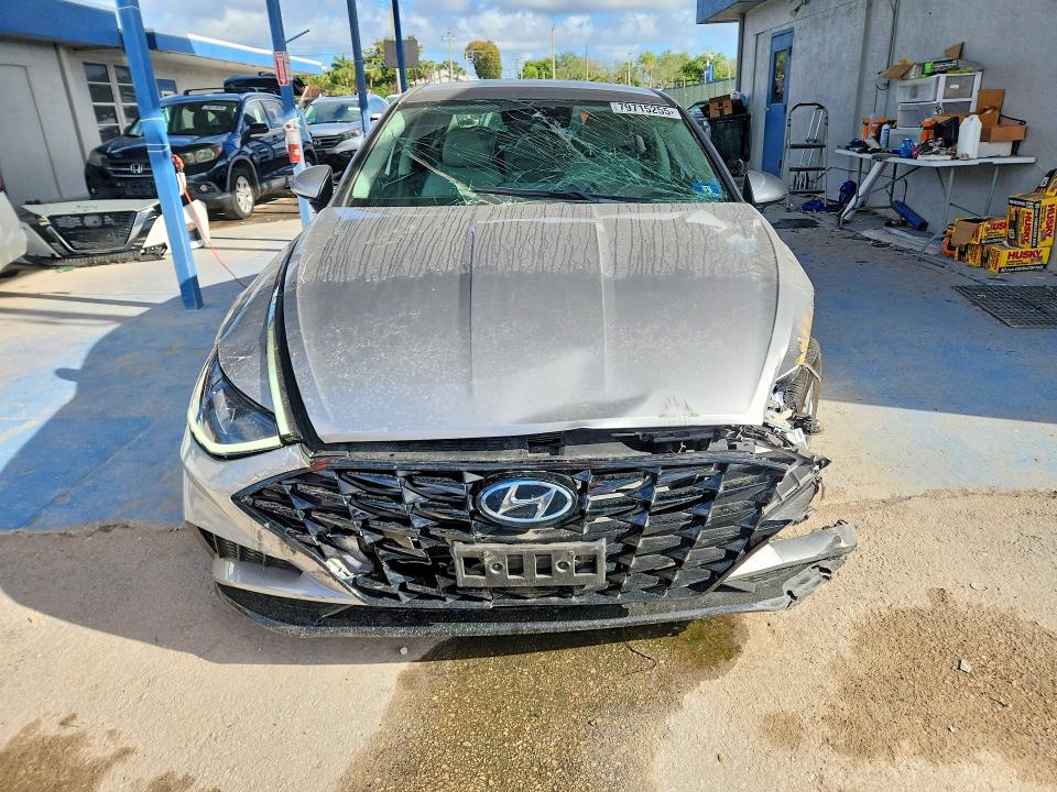 2020 Hyundai Sonata VIN 5NPEL4JA6LH010907 COPART salvage auction — FRONT END, Salvage Title, sold $1,950 on 2026-07-09 (photo 5)