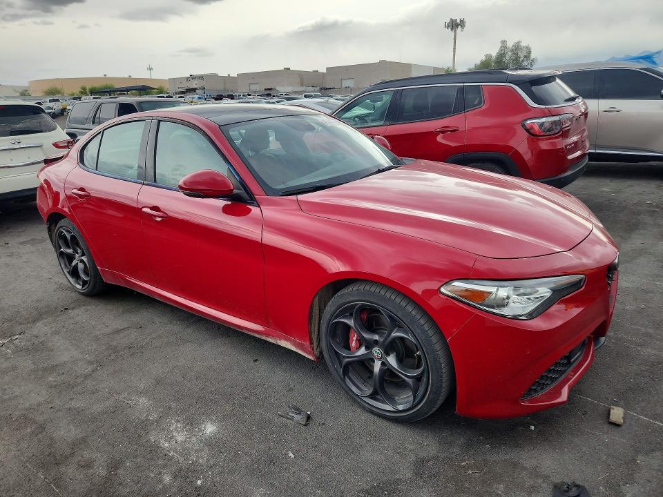 2018 Alfa romeo Giulia VIN ZARFAEEN4J7580652 COPART salvage auction — REAR END, Salvage Title, sold $5,700 on 2026-08-17 (photo 4)