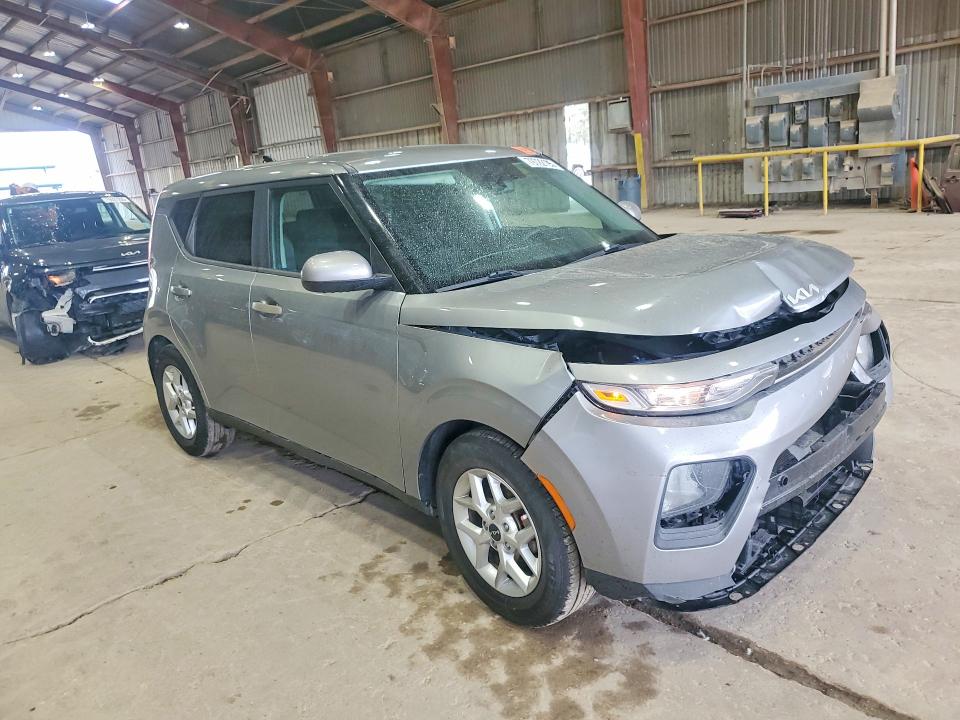 2022 Kia Soul VIN KNDJ23AU1N7825092 COPART salvage auction — FRONT END, Salvage Title, sold $1,600 on 2026-07-24 (photo 4)