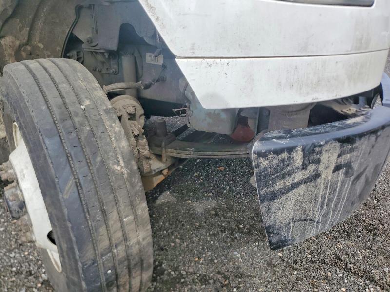 2017 Freigliner VIN 1FVHCYCY1HHJB2247 COPART salvage auction — UNDERCARRIAGE, WV - SALVAGE CERTIFICATE, sold $1,100 on 2026-07-09 (photo 9)