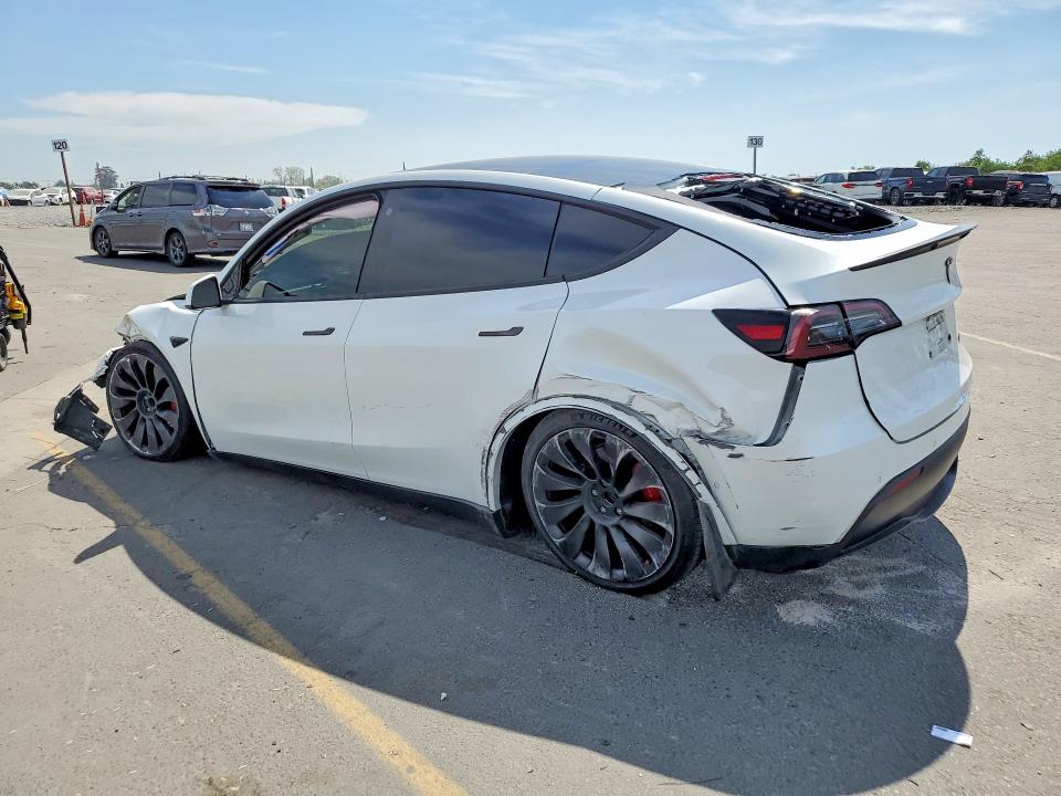 2022 Tesla Model y VIN 7SAYGDEF9NF522821 COPART salvage auction — FRONT END, Ca - Salvage Certificate, sold $4,100 on 2026-07-13 (photo 2)