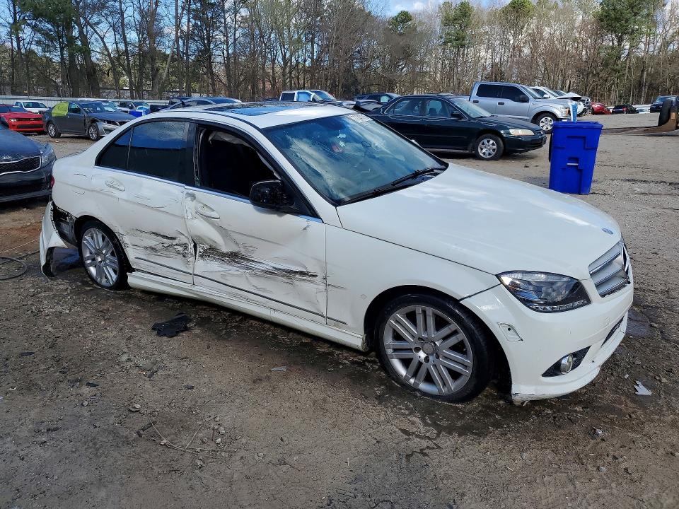 2009 Mercedes-benz C-klasse VIN WDDGF81XX9R063290 COPART salvage auction — SIDE, Ga - Cert Of Title-Salvage, sold $600 on 2026-07-31 (photo 4)