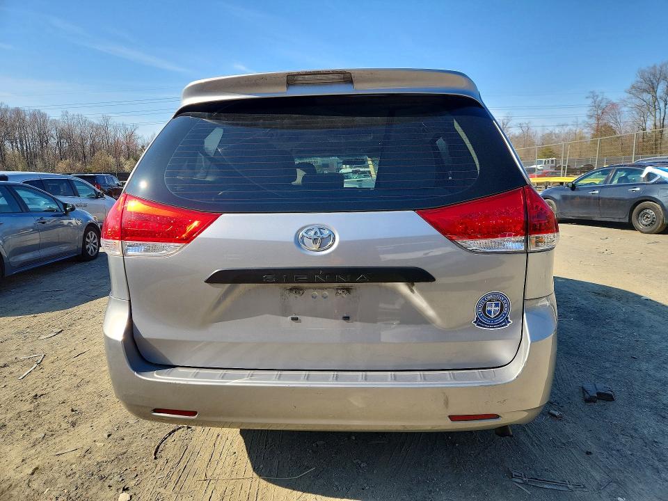 2011 Toyota Sienna VIN 5TDKA3DC7BS008270 COPART salvage auction — FRONT END, Va - Cert Of Title - Salvage, sold $1,250 on 2026-07-31 (photo 6)