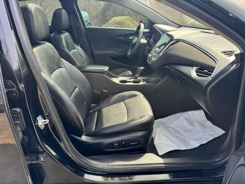 2019 Chevrolet Malibu limited VIN 1G1ZD5ST5KF135693 COPART salvage auction — NORMAL WEAR, Wv - Certificate Of Title (P), sold $5,200 on 2026-07-08 (photo 5)