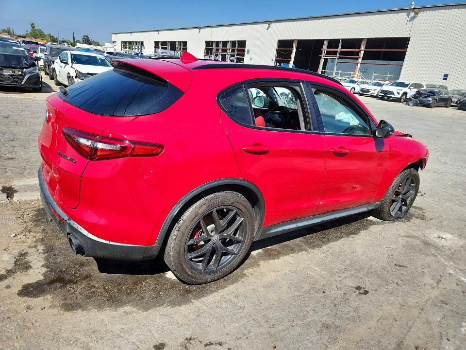 2019 Alfa romeo Stelvio VIN ZASPAJAN8K7C69358 COPART salvage auction — FRONT END, CA - LIEN PAPERS-CLEAN OR AC, sold $1,050 on 2026-07-21 (photo 3)