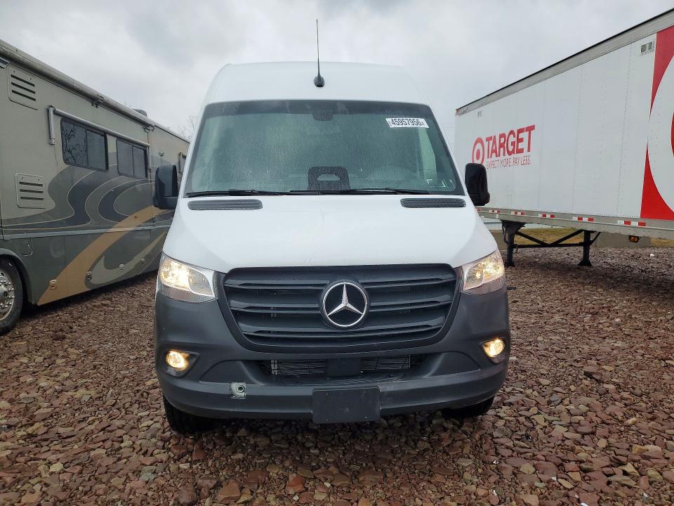 2025 Mercedes-benz Sprinter VIN W1Y4NCHY3ST195569 COPART salvage auction — MINOR DENT/SCRATCHES, Ny - Mv-907A Salvage Certificate, sold $31,250 on 2026-07-08 (photo 5)