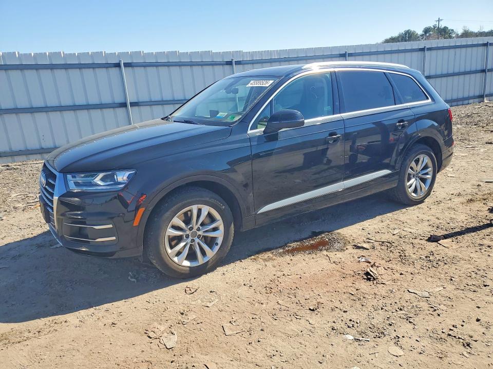 2019 Audi Q7 VIN WA1AAAF71KD002373 COPART salvage auction — MINOR DENT/SCRATCHES, Va - Certificate Of Title (P), sold $7,300 on 2026-07-29 (photo 1)