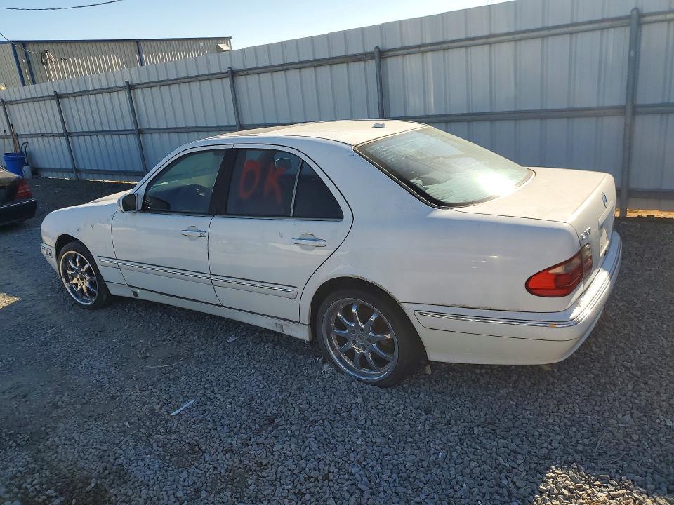 2000 Mercedes-benz E-class VIN WDBJF65J7YB082721 COPART salvage auction — HAIL, NC - UNREGISTERABLE CERT OF TITLE, sold $275 on 2026-07-08 (photo 2)