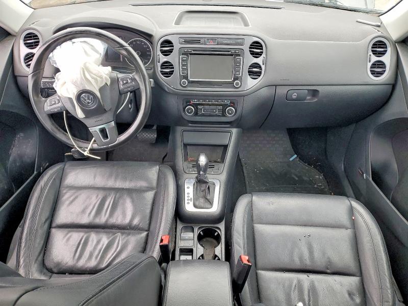 2012 Volkswagen Tiguan VIN WVGBV7AX6CW098866 COPART salvage auction — FRONT END, Salvage Title, sold $425 on 2026-08-04 (photo 8)