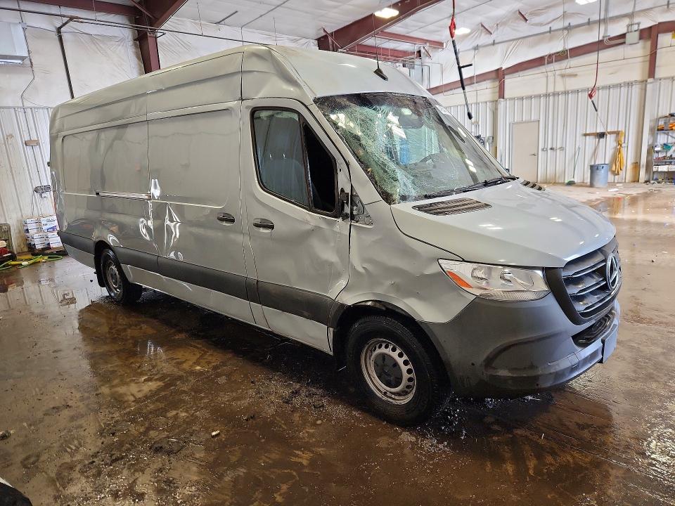 2021 Mercedes-benz Sprinter VIN W1Y4EDHY9MT075932 COPART salvage auction — SIDE, Oh - Cert Of Title-Salvage, sold $12,300 on 2026-07-13 (photo 4)