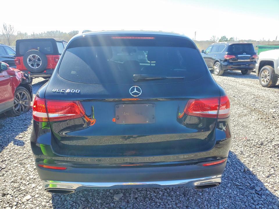 2019 Mercedes-benz Glc VIN WDC0G4JB5KV124607 COPART salvage auction — SIDE, Salvage Title, sold $3,650 on 2026-07-14 (photo 6)