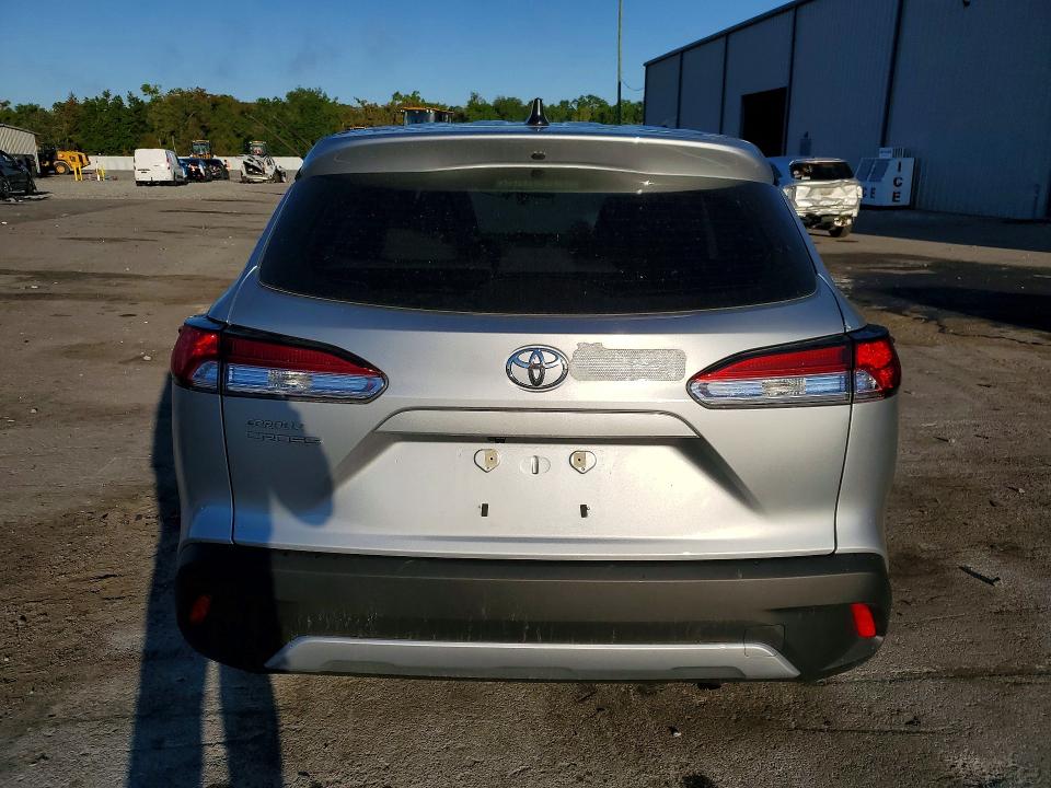 2025 Toyota Corolla cross VIN 7MUAAAAG2SV143508 COPART salvage auction — FRONT END, Fl - Cert Of Title Slvg Rebuildable, sold $7,100 on 2026-07-06 (photo 6)