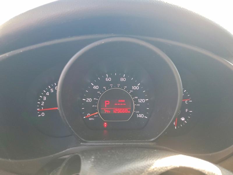 2016 Kia Soul VIN KNDJN2A2XG7370858 COPART salvage auction — VANDALISM, In - Cert Of Title-Salvage Title, sold $225 on 2026-07-21 (photo 9)